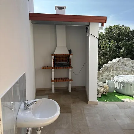 Casa De Ferias No Alqueidao Da Serra * Porto de Mós