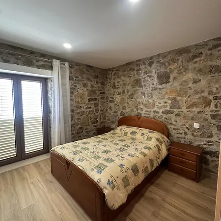 Casa De Ferias No Alqueidao Da Serra בית נופש Porto de Mós
