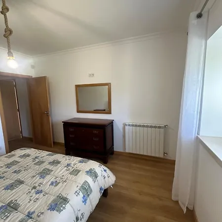 Casa De Ferias No Alqueidao Da Serra בית נופש
