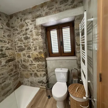 Casa De Ferias No Alqueidao Da Serra Porto de Mós